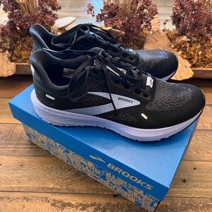 New Launch Brooks Women 6.5